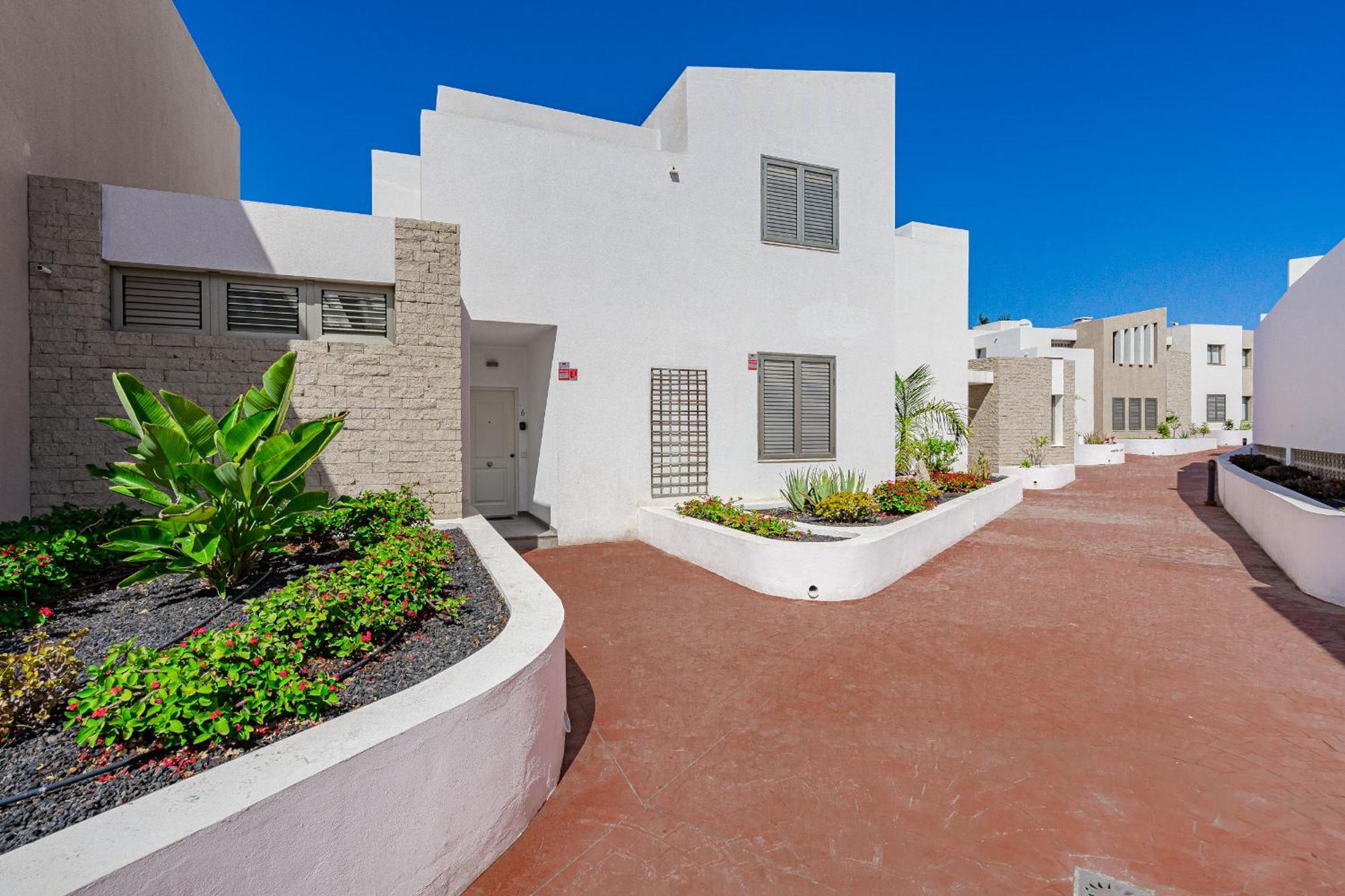 Villa Elisabetta, Luxury Villa With Heated Pool Ocean View In Adeje, Tenerife Адехе Екстериор снимка